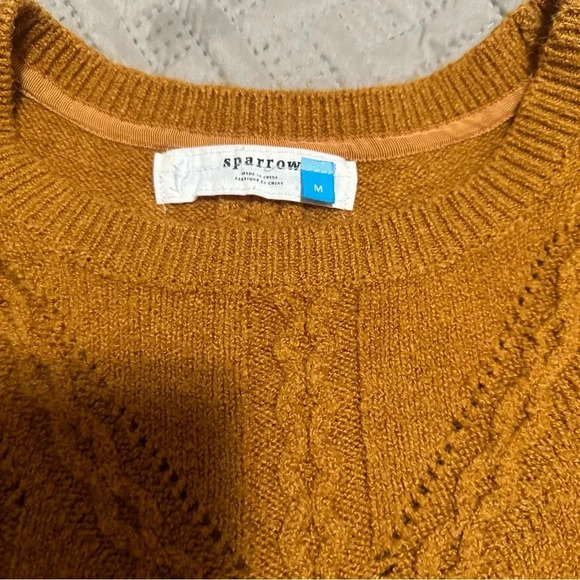 Anthropologie SPARROW‎ Cable Print Mustard Yellow Tunic Sweater. Size Medium. - Picture 4 of 11